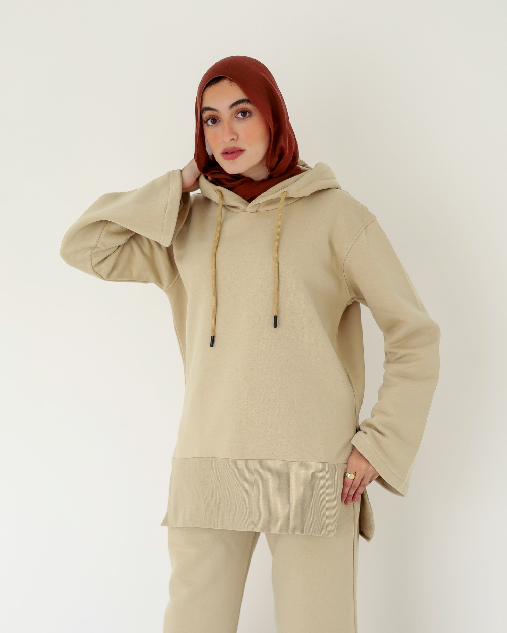 Beige Comfy Hoodie – Yeilda