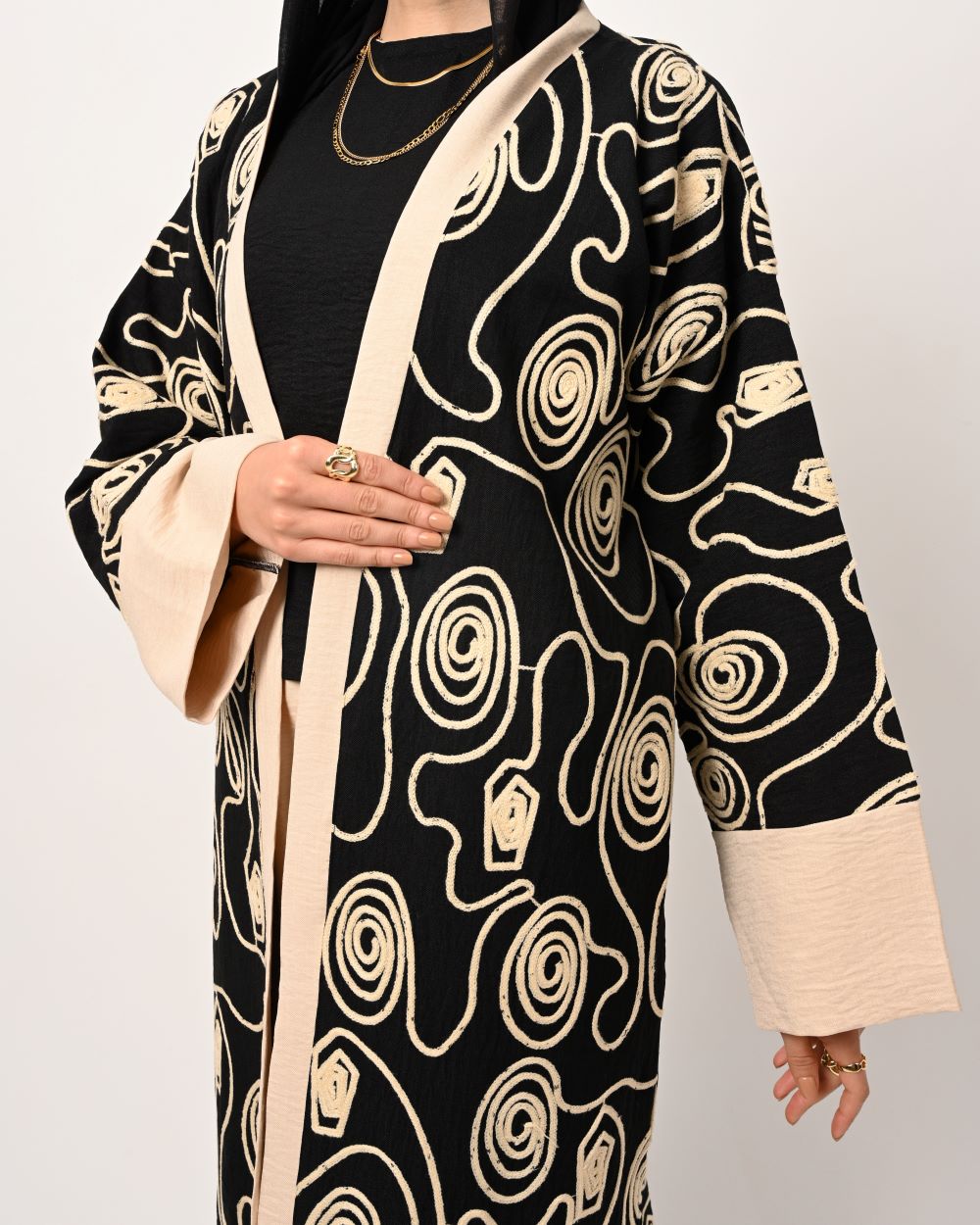 Embroidered Oriental Opulence Kimono