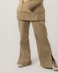 Beige Comfy Sweatpants - Yeilda